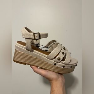 Maurices Sandals